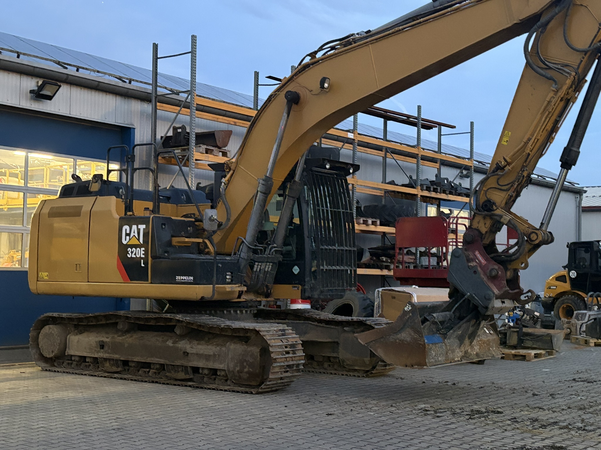 Caterpillar 320E