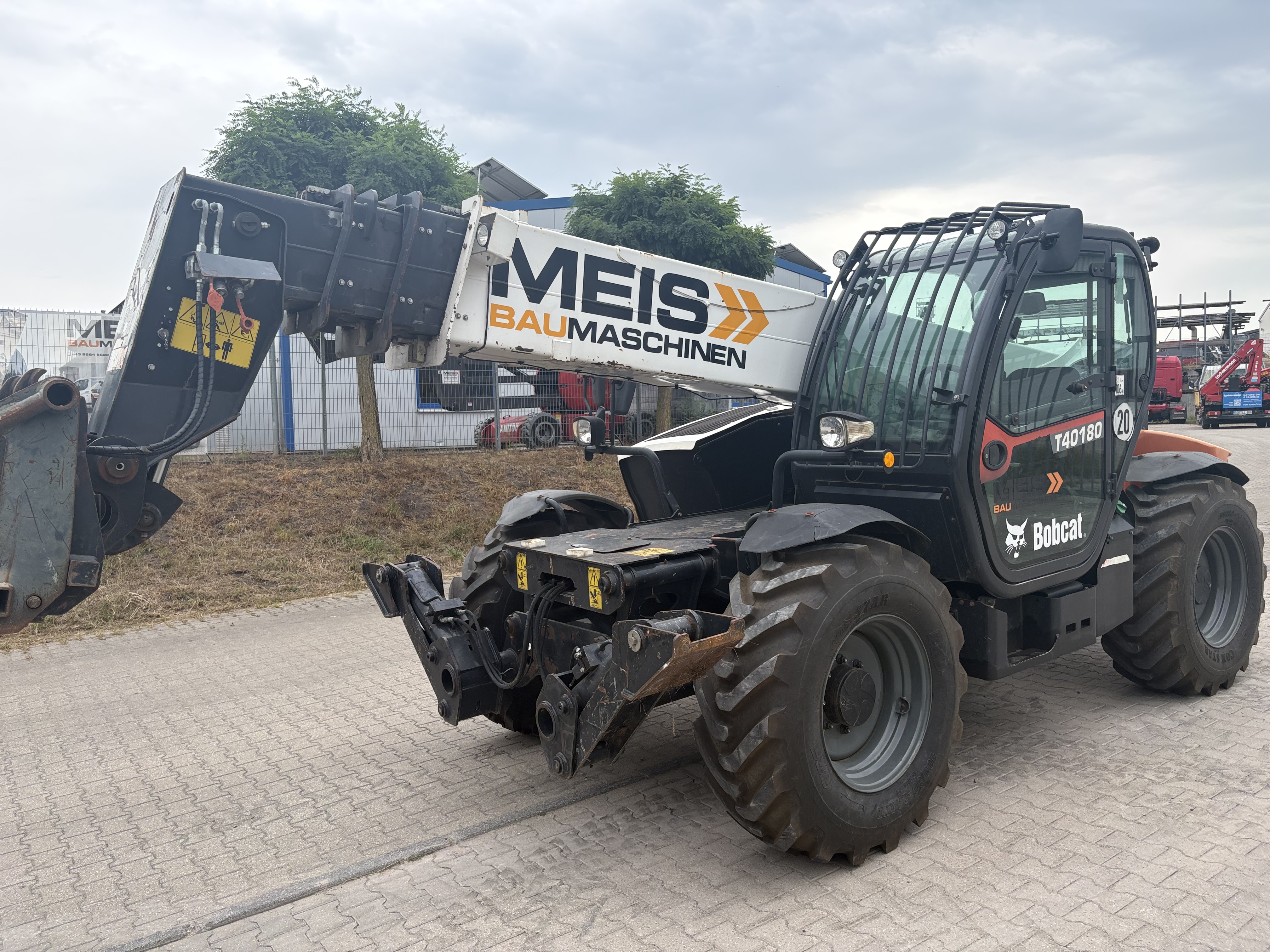 Bobcat T40180